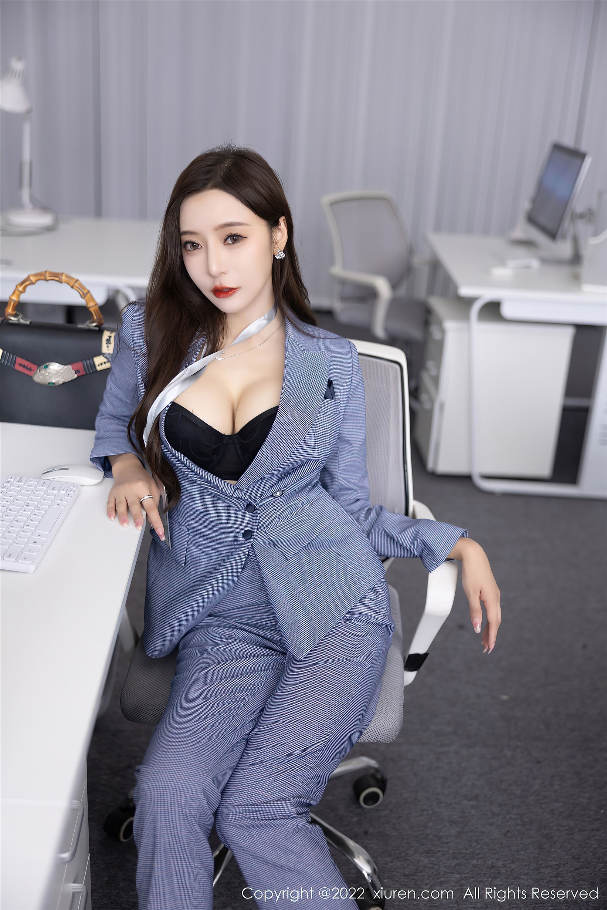 Xiuren秀人网 2022.09.22 NO.5629 王馨瑶yanni